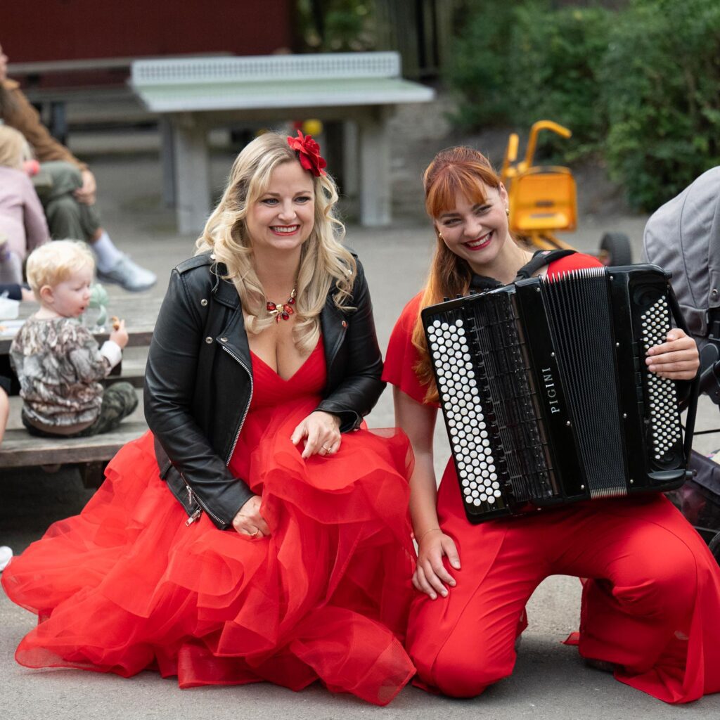 Opera paa legepladsen 2